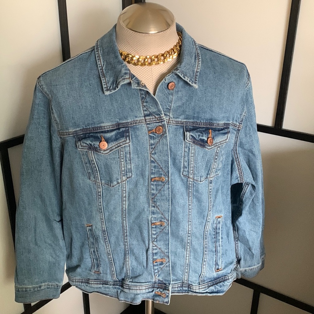 Old Navy Women's Blue Jean Jacket Size XXL Perfect with Maxi Dresses I1010 - Picture 1 of 15